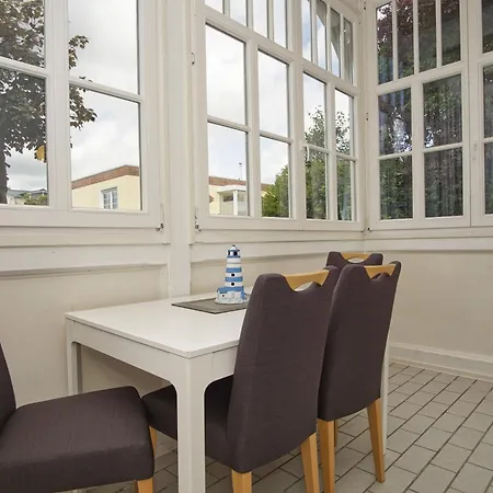 Apartamento Moewe 01 Mit Gratis Nutzung Vom Ahoi Erlebnisbad Und Sauna In Sellin *